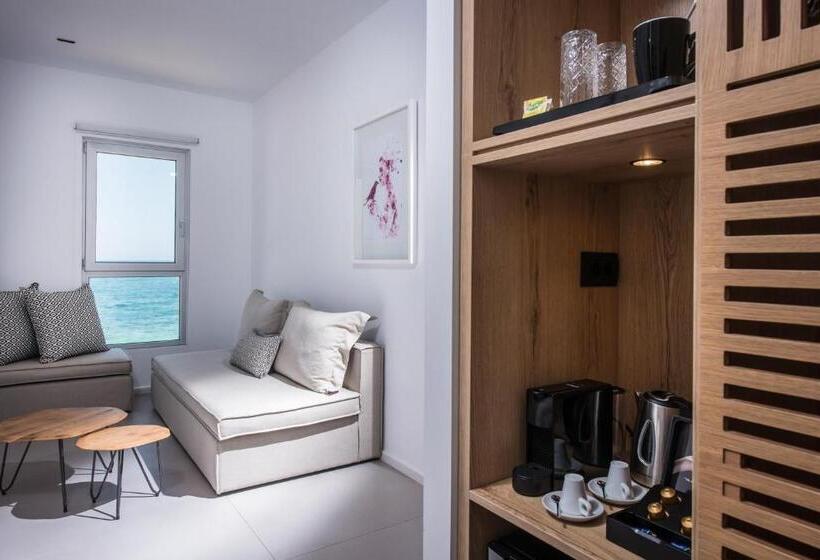 هتل Enorme Ammos Beach Resort