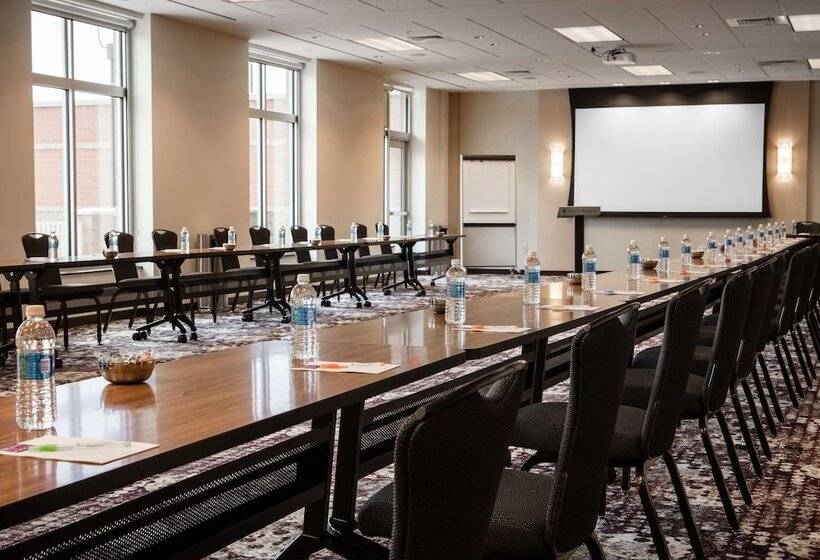 בית מלון כפרי Hyatt Place Kansas City Lenexa City Center