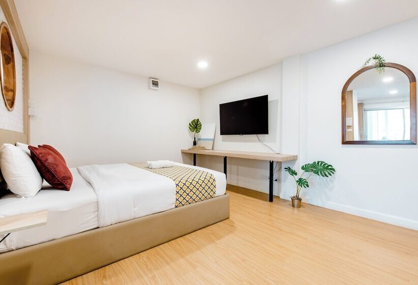 هتل Lee's Mark Residence