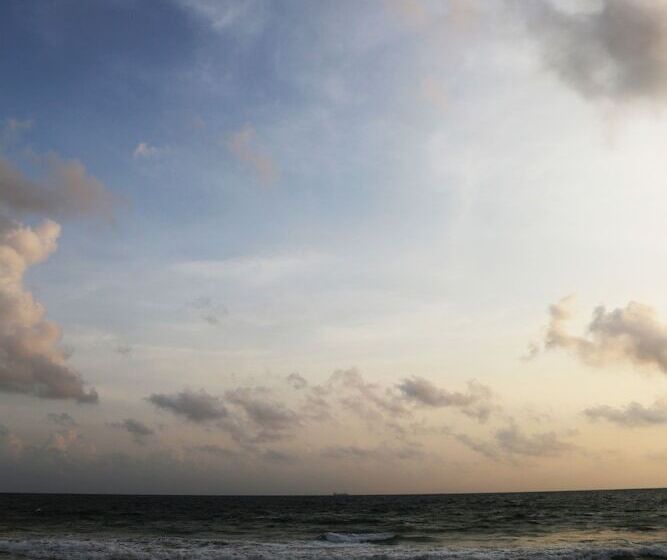 هتل Neptune Bay