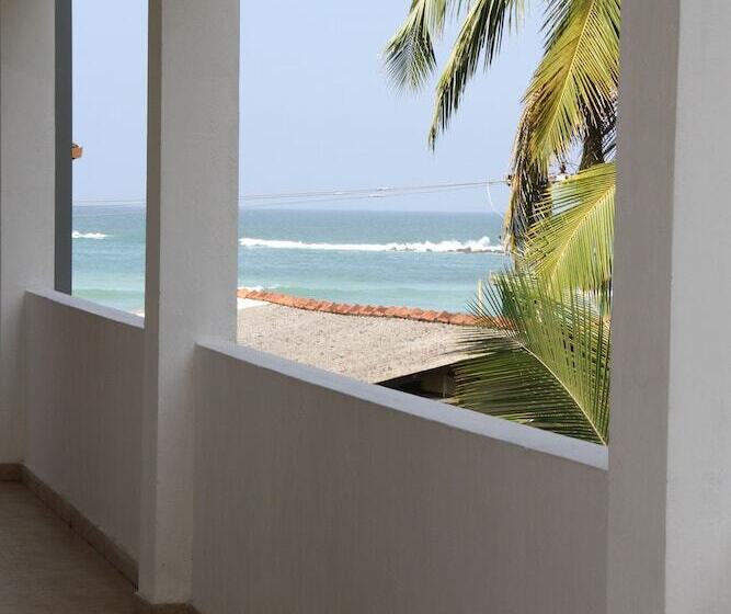 هتل Neptune Bay