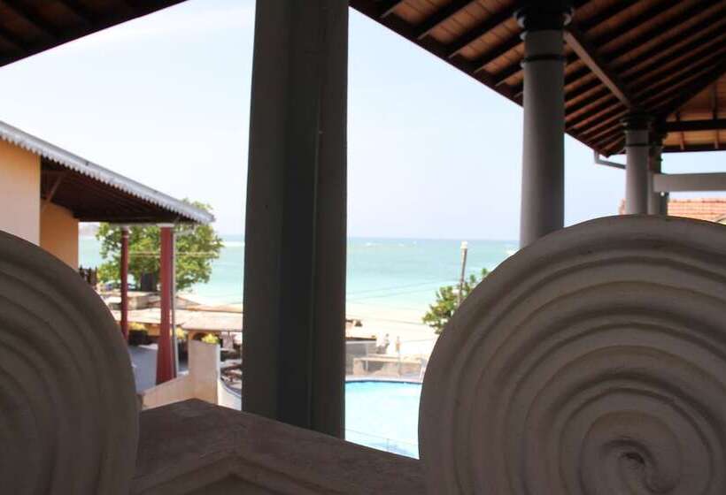 هتل Neptune Bay