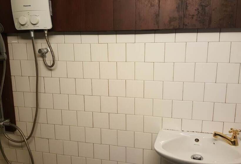 Fotos del hotel Noordin Street House:  12