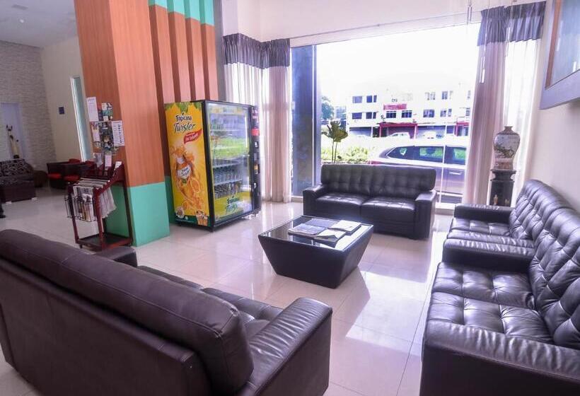 هتل Nova Kuching