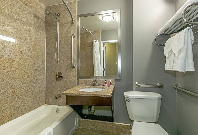 Fotos del hotel Days Inn & Suites Ozone Park Jfk Airport:  12