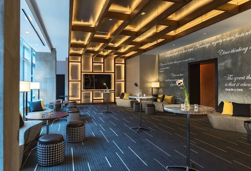 Fotos del hotel Renaissance New York Midtown Hotel:  49