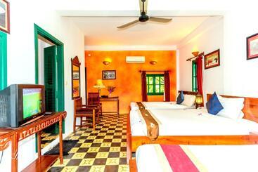 هتل Residence Wat Damnak