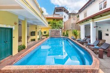 هتل Residence Wat Damnak