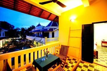 هتل Residence Wat Damnak