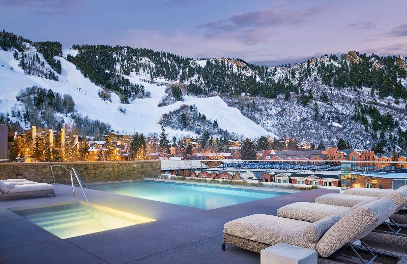هتل Residences At The Little Nell