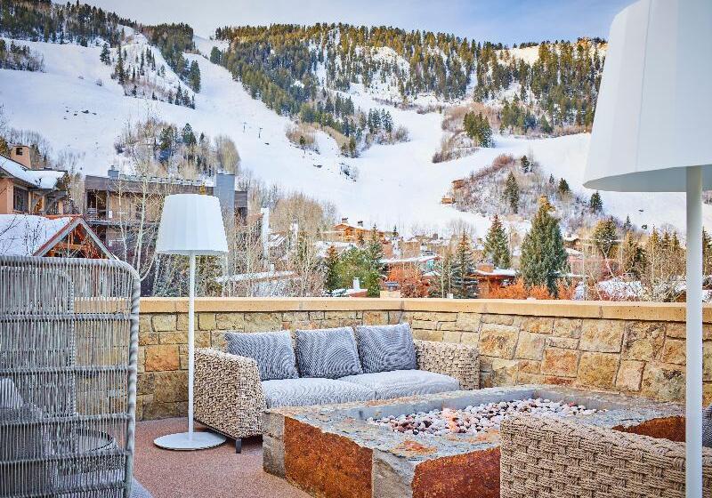 هتل Residences At The Little Nell