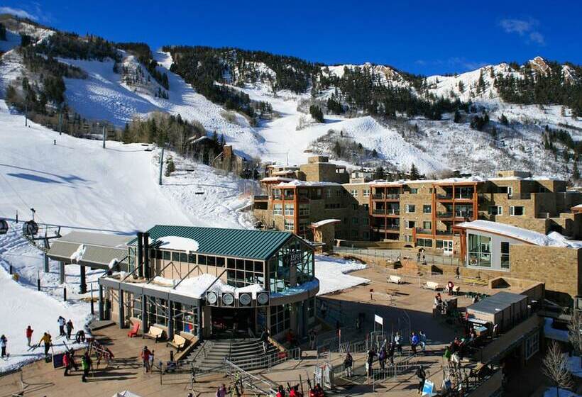 هتل Residences At The Little Nell