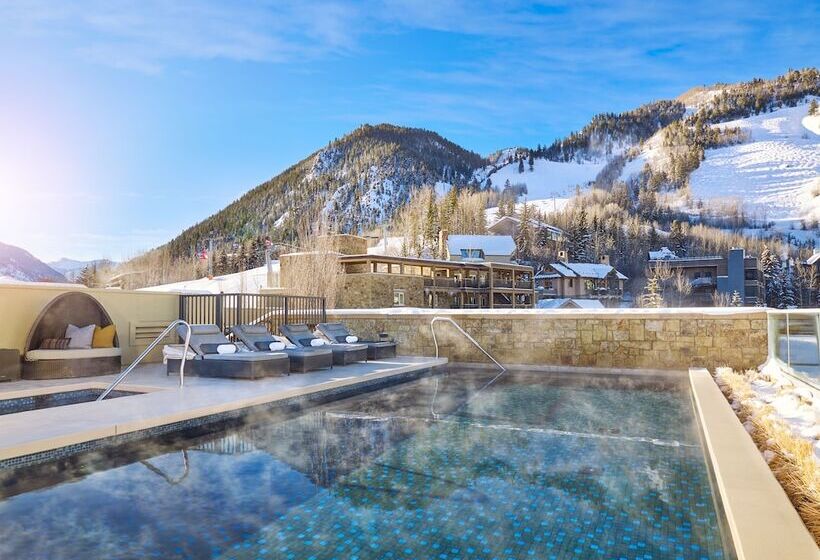 هتل Residences At The Little Nell
