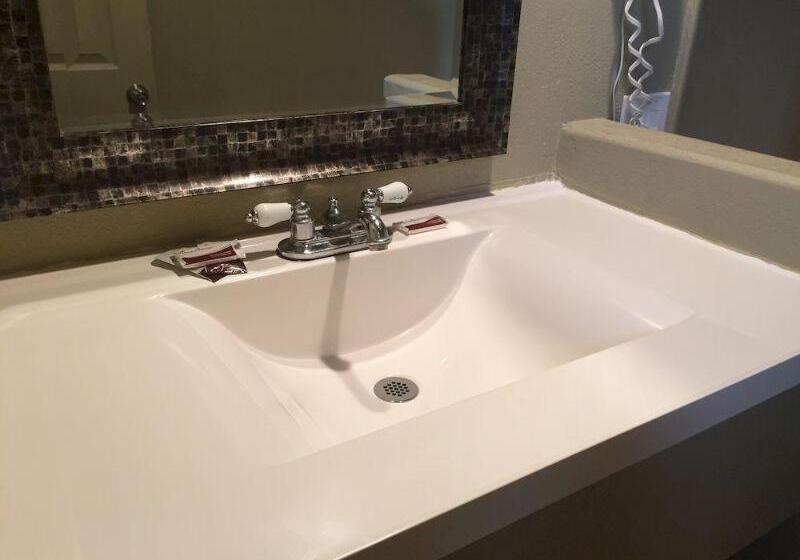 בית מלון כפרי Rodeway Inn Flagstaff East Route 66