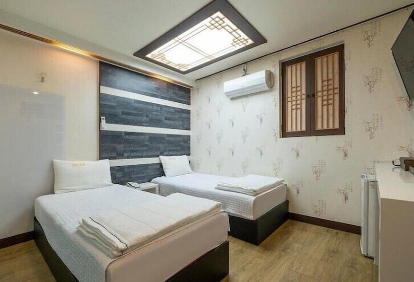 Kyoung Dong Hotel Myeongdong