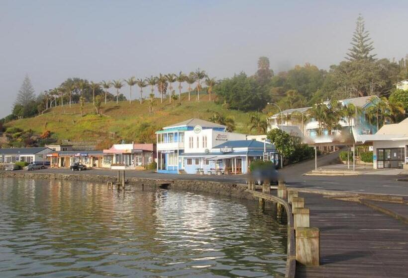 فندق على الطريق Mangonui Waterfront Apartments