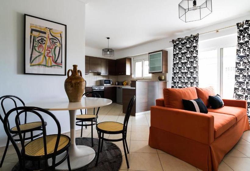 Nina's Athenian Loft