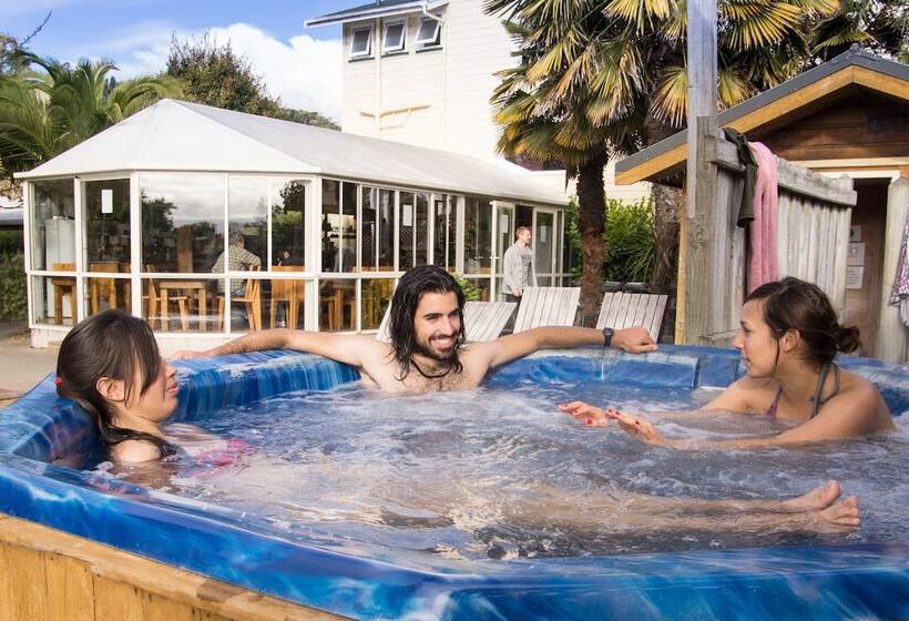 Paradiso Backpacker Hostel