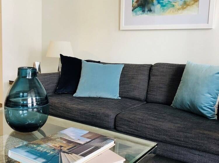 Wyndel Apartments The Mint
