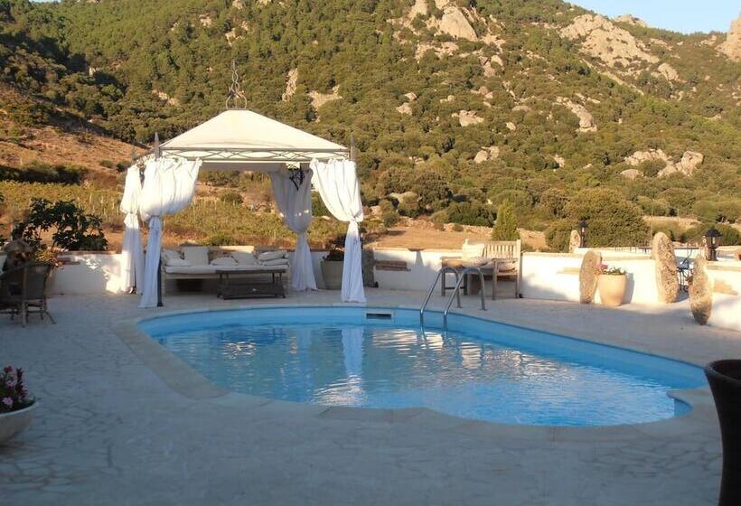 بنسيون Casa Alianda