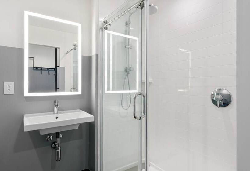 هتل The Metric  Los Angeles Downtown