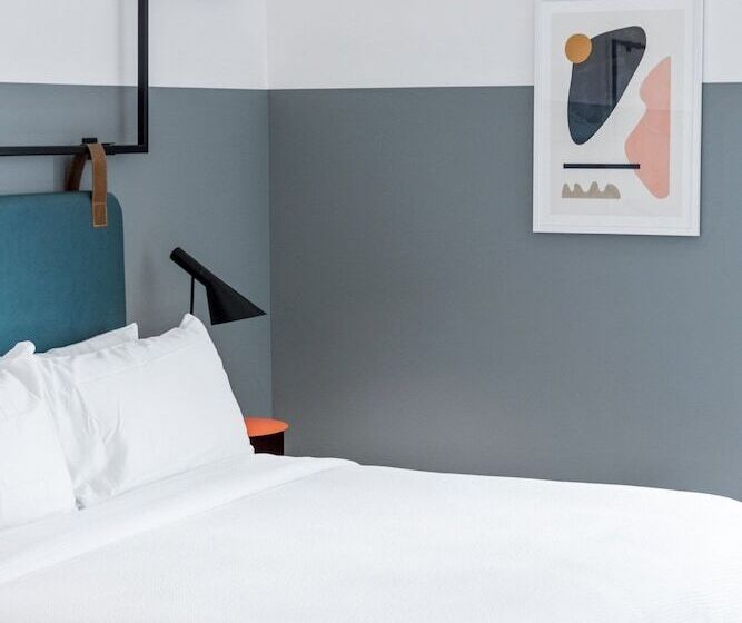 هتل The Metric  Los Angeles Downtown