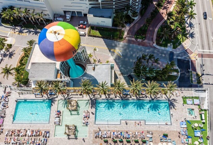 Upscale Comfort And Breathtaking Views At H Hollywood Residences By Zelloo