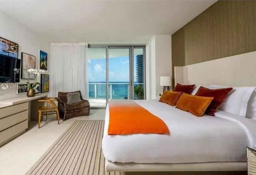Upscale Comfort And Breathtaking Views At H Hollywood Residences By Zelloo