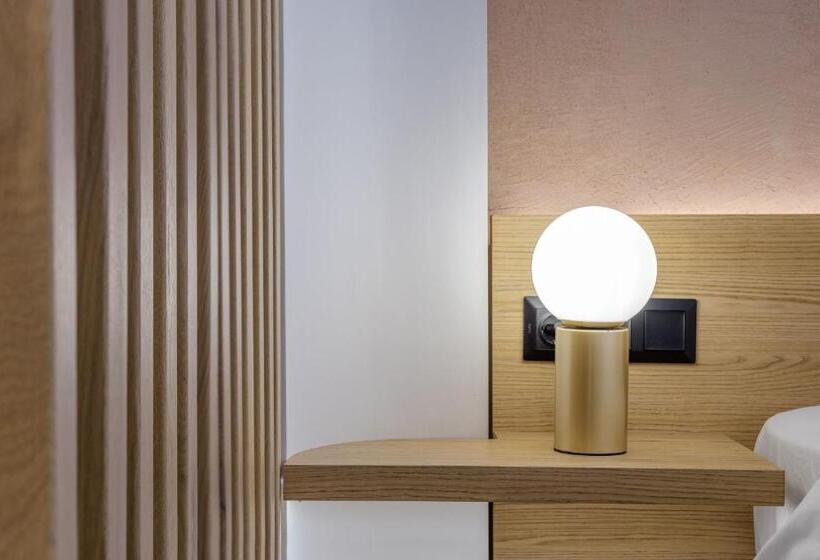 فندق Acropolis Magenta Luxury Suites