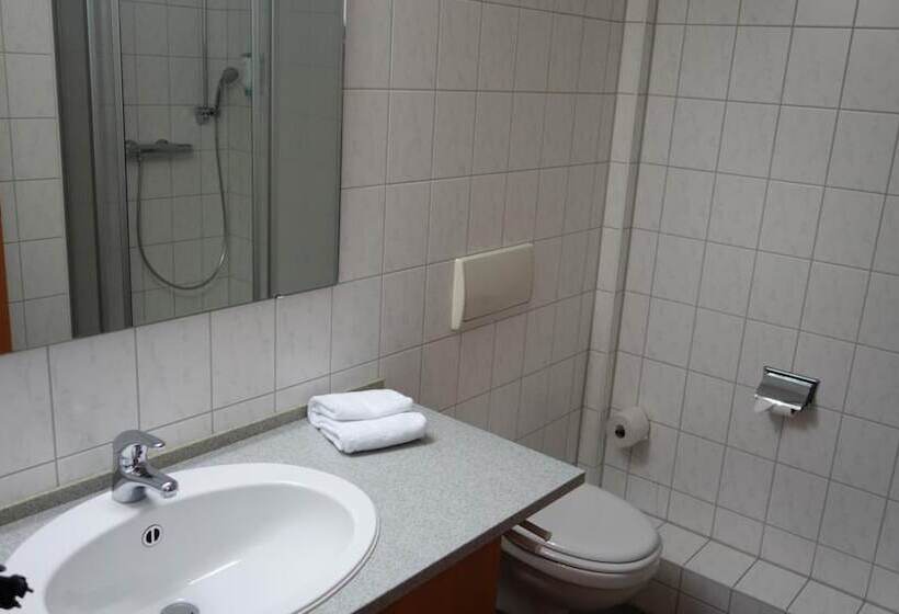 هتل Plaza Inn Braunschweig City Nord
