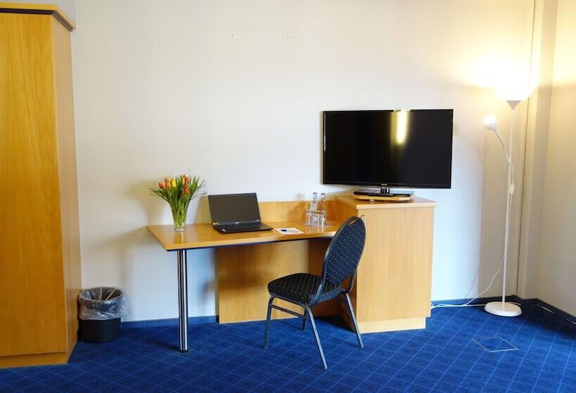 هتل Plaza Inn Braunschweig City Nord