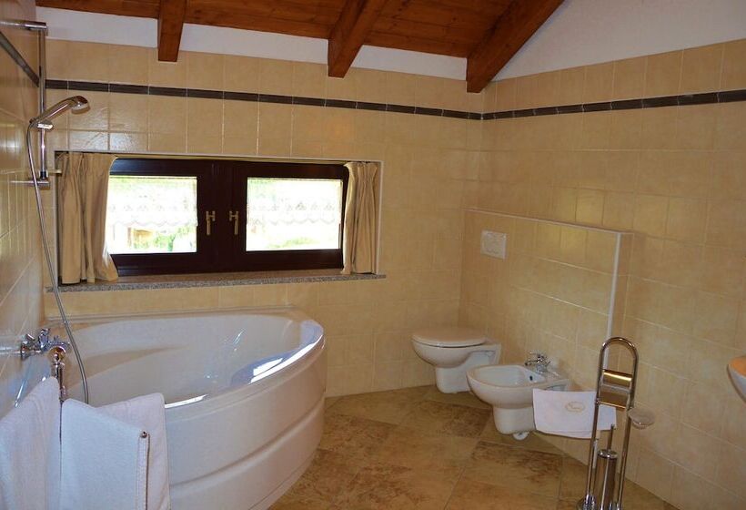فندق ريفى Agriturismo Cascina Scola