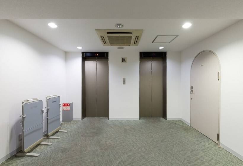 هتل The Onefive Osaka Sakaisuji