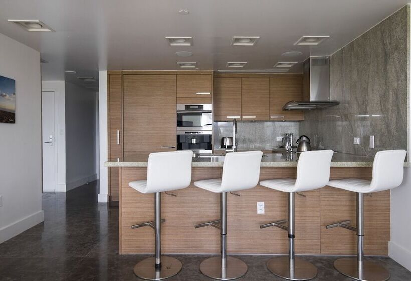 Luxury Prime 2br Condo On Ocean Drive