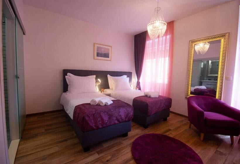 پانسیون Center Luxury Rooms 3