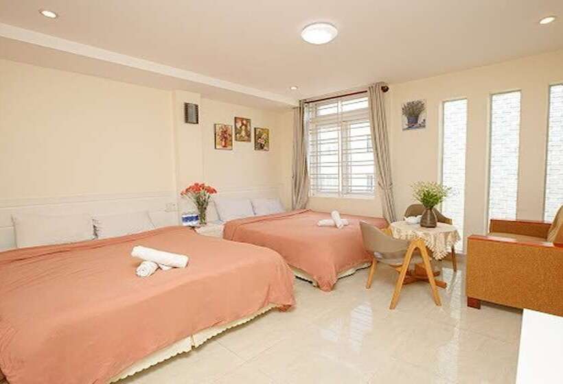 Vietnam Hotel Dalat