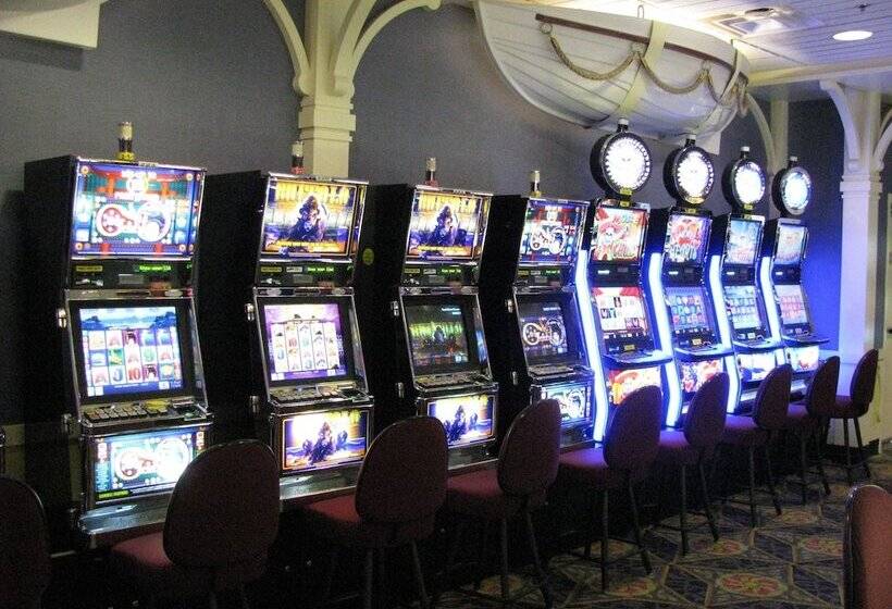 هتل Billy Barker Casino