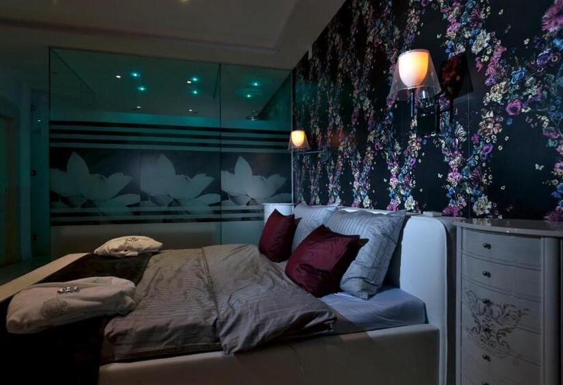 هتل Boban Luxury Suites