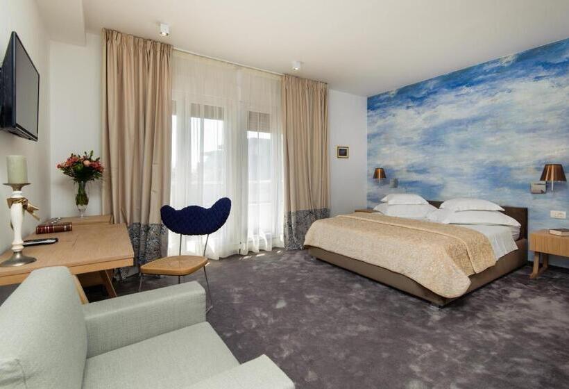 هتل Boban Luxury Suites