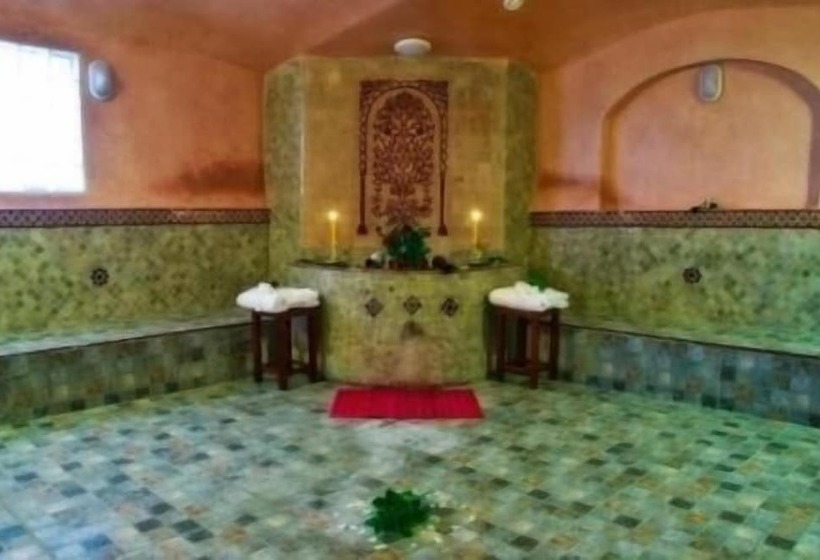 فندق Chems Du Lac