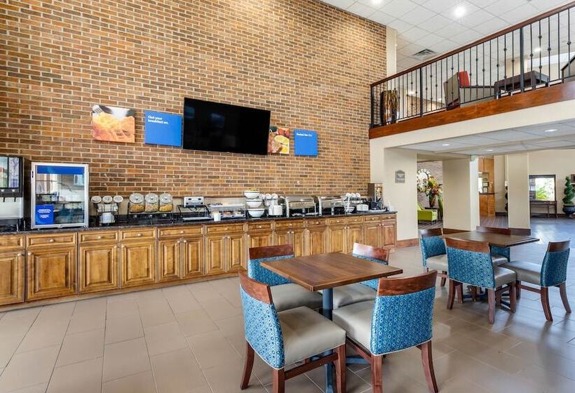 هتل Comfort Inn Warner Robins   Robins Air Force Base Area