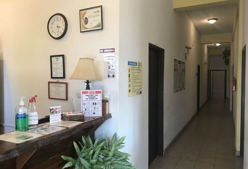 هتل Easy Inn