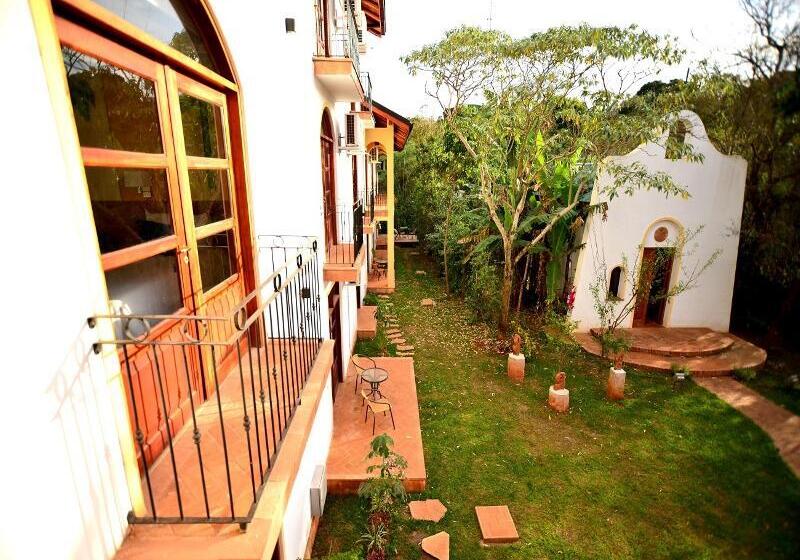 هتل El Pueblito Iguazu