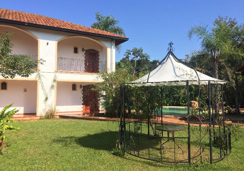 هتل El Pueblito Iguazu