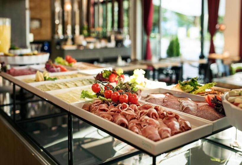 Fotos del hotel Grimm S Potsdamer Platz:  13