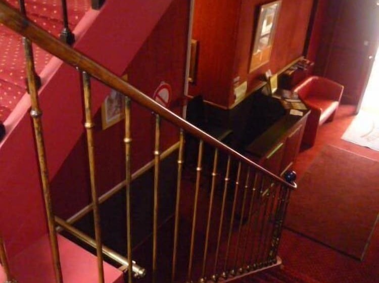 هتل Hôtel Le Relais Lamartine