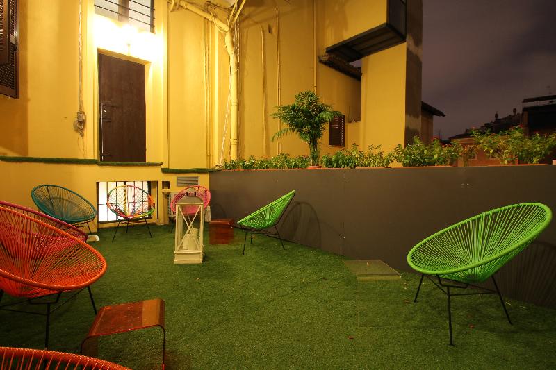 Fotos del hotel Irooms Jacuzzi Suites:  37