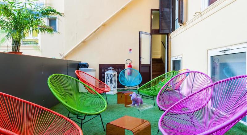 Fotos del hotel Irooms Jacuzzi Suites:  58