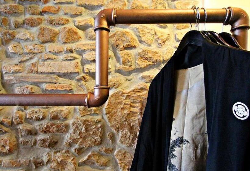 Fotos del hotel Irooms Jacuzzi Suites:  16