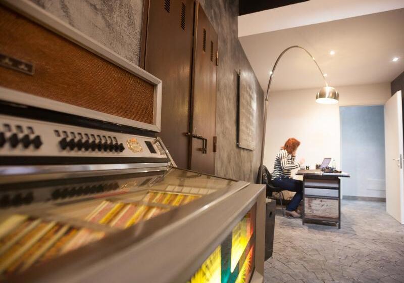 Fotos del hotel Irooms Jacuzzi Suites:  49